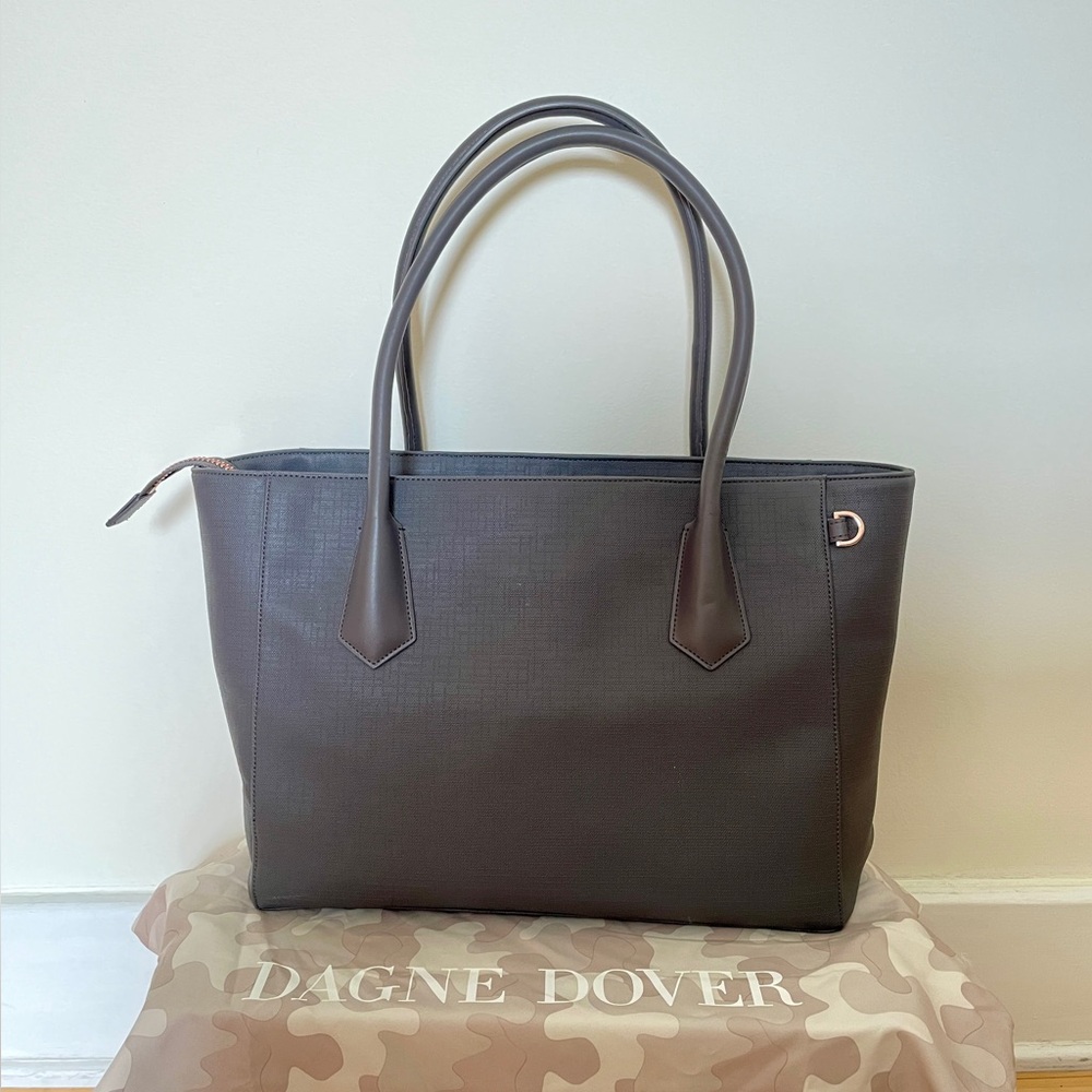 MOVING SALE!
Dagne Dover Legend Tote